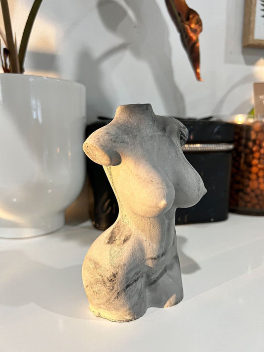 All Shades of Beautiful Sculptures